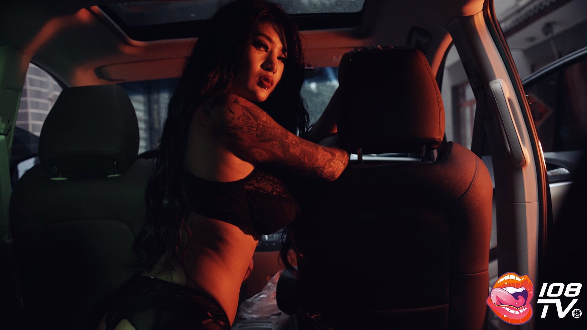 [108TV酱] 020 大密 – 欧美野兽系SM女王