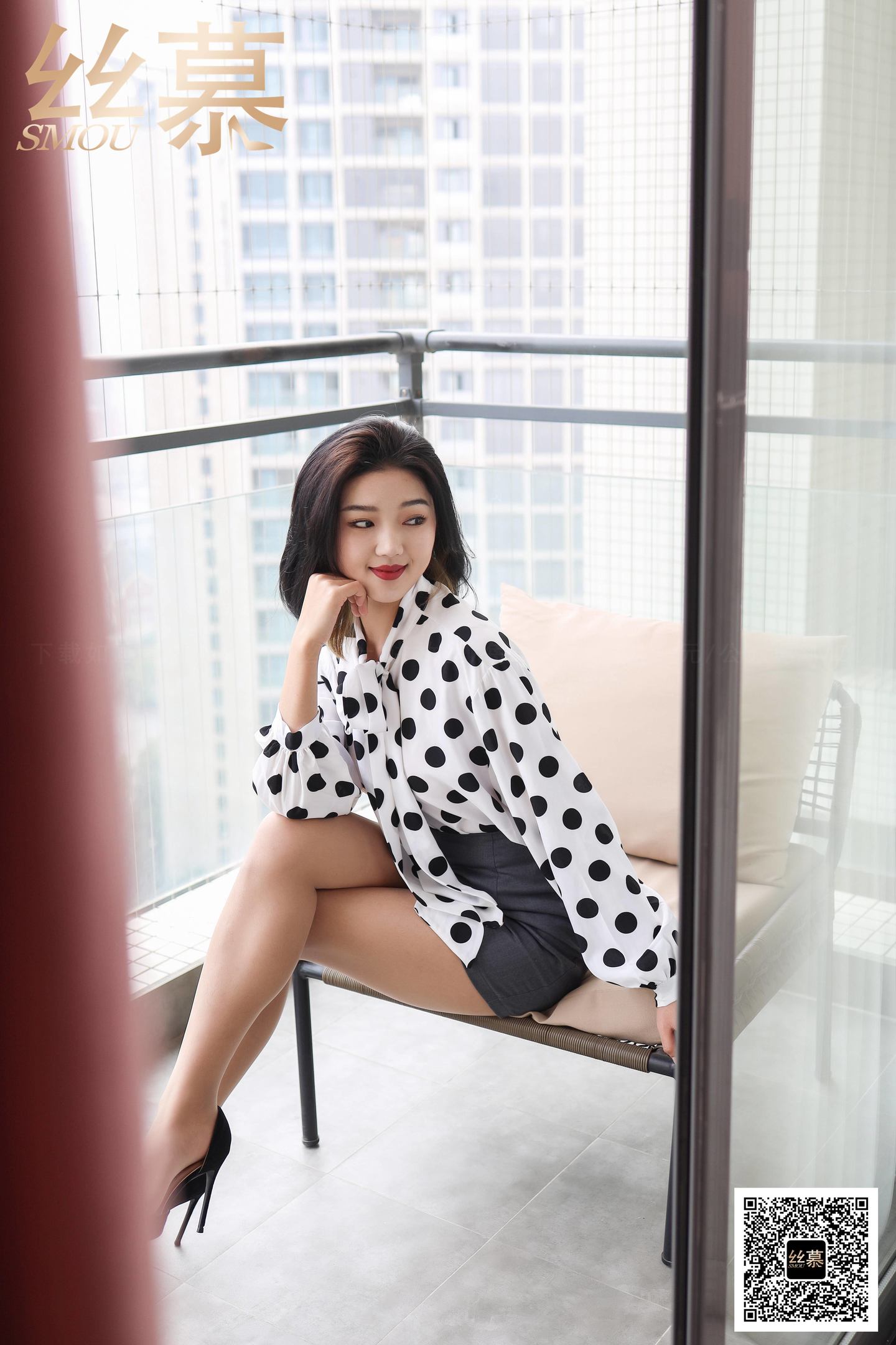 丝慕写真 SM404 文欣《晒晒腿》