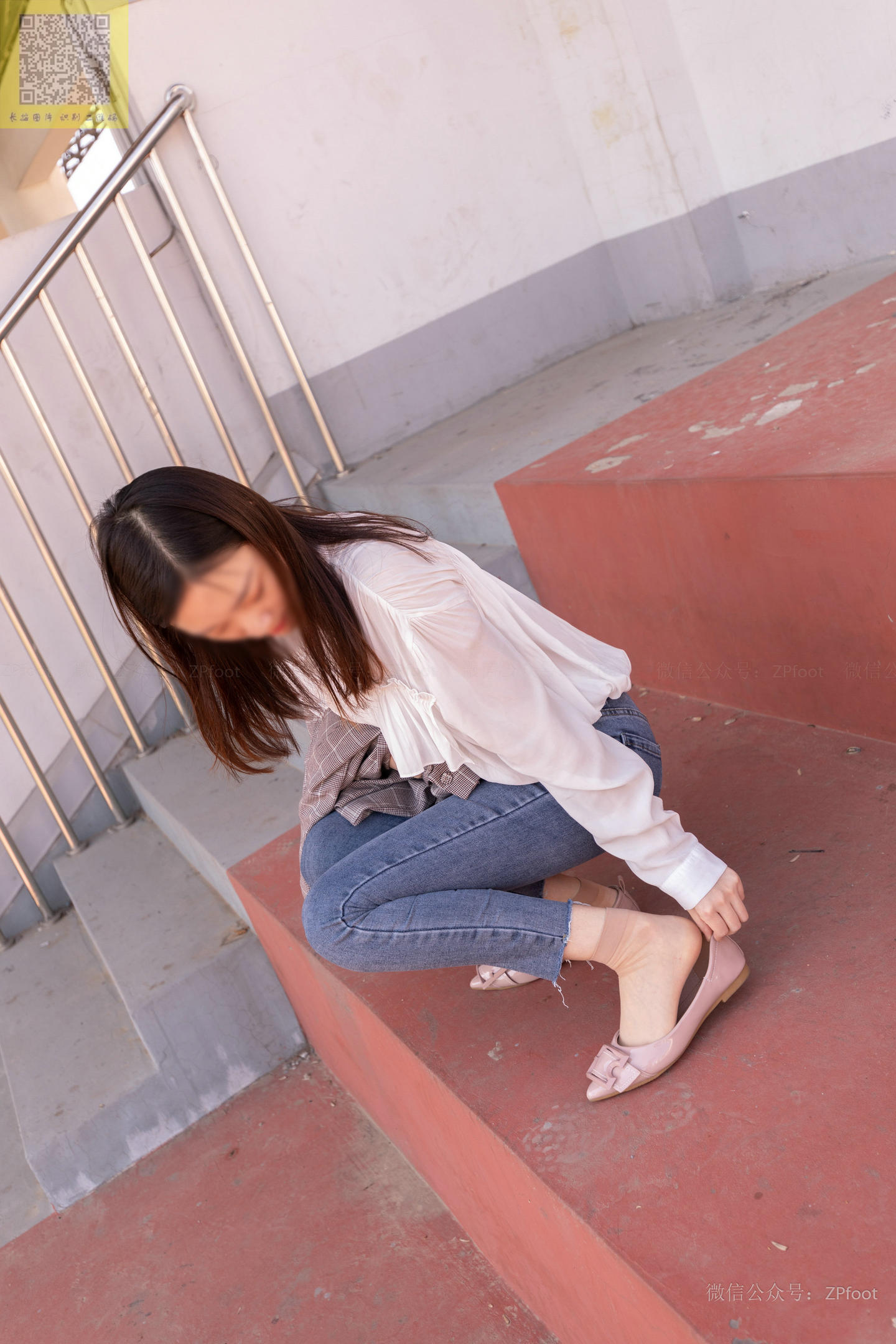 ISS山茶摄影 083 Baby的操场短丝