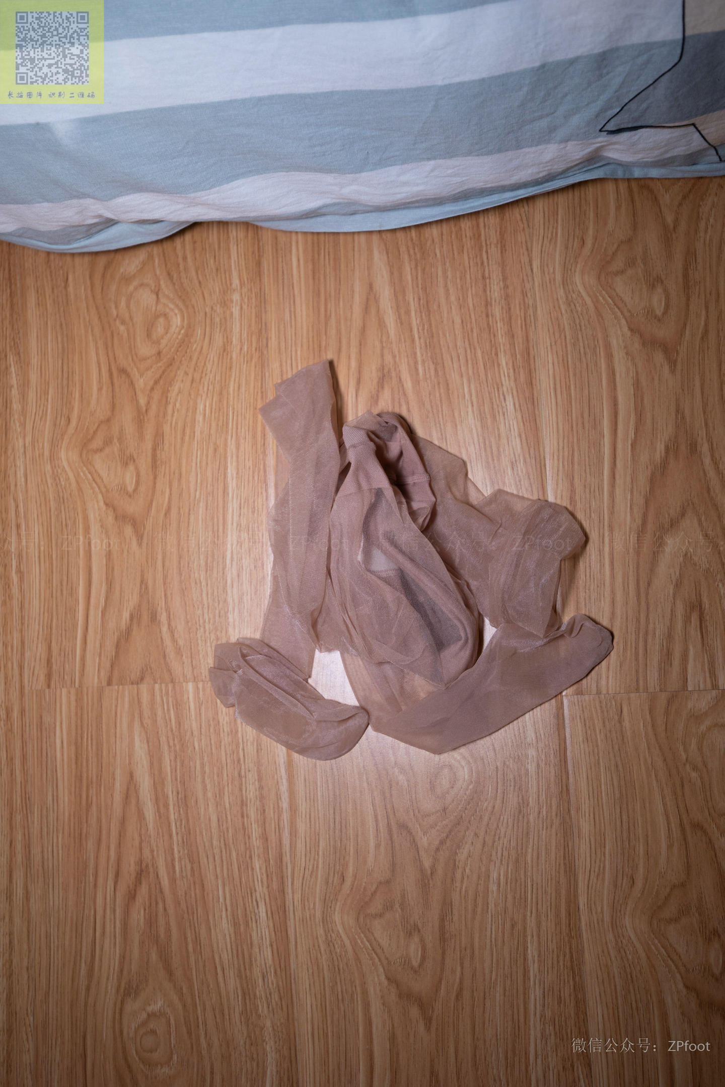 ISS山茶摄影 101 小卓脱丝袜