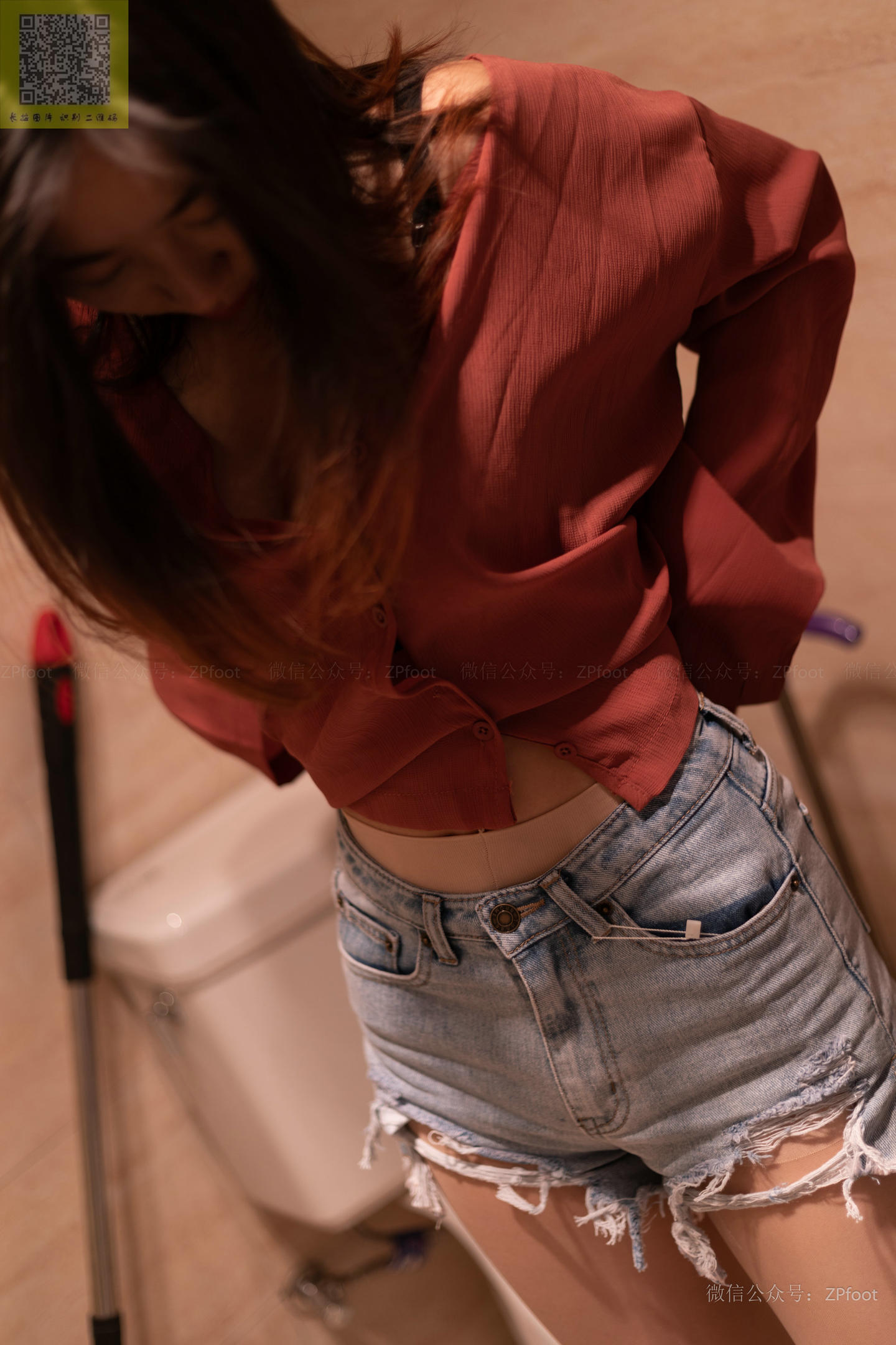 ISS山茶摄影 116 小心的胖脚丫