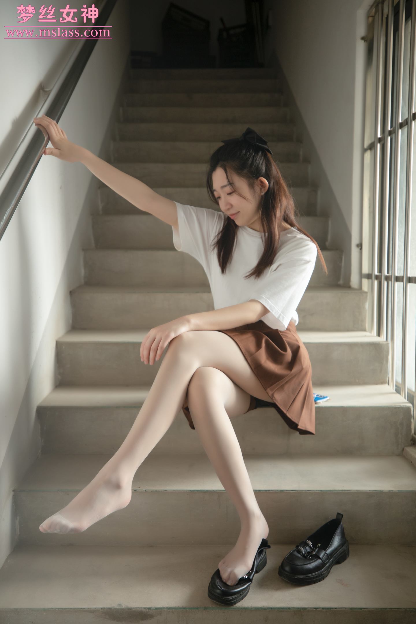 [MSLASS梦丝女神] 2022-04-11 NO.177 丝袜JK小格调 张小雪