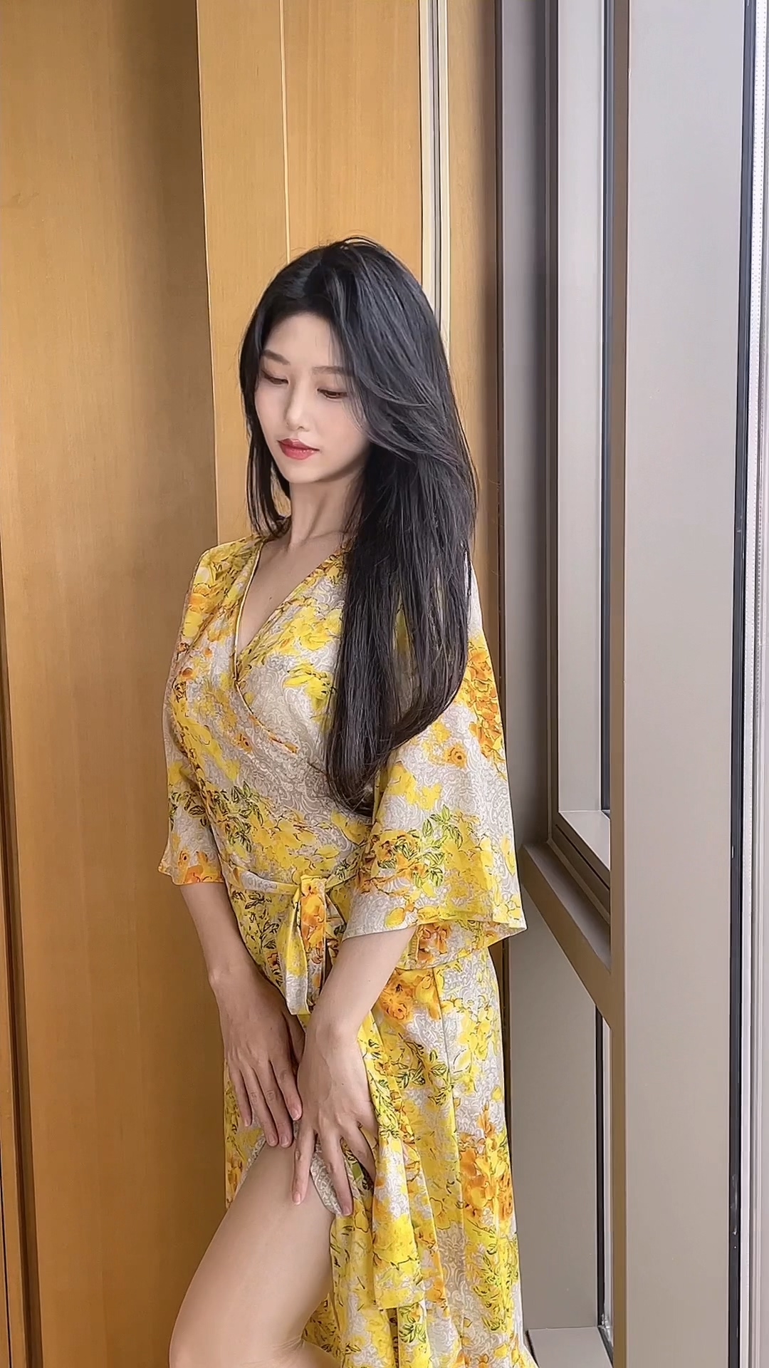 抖娘-利世 NO.180 出轨女友 1V