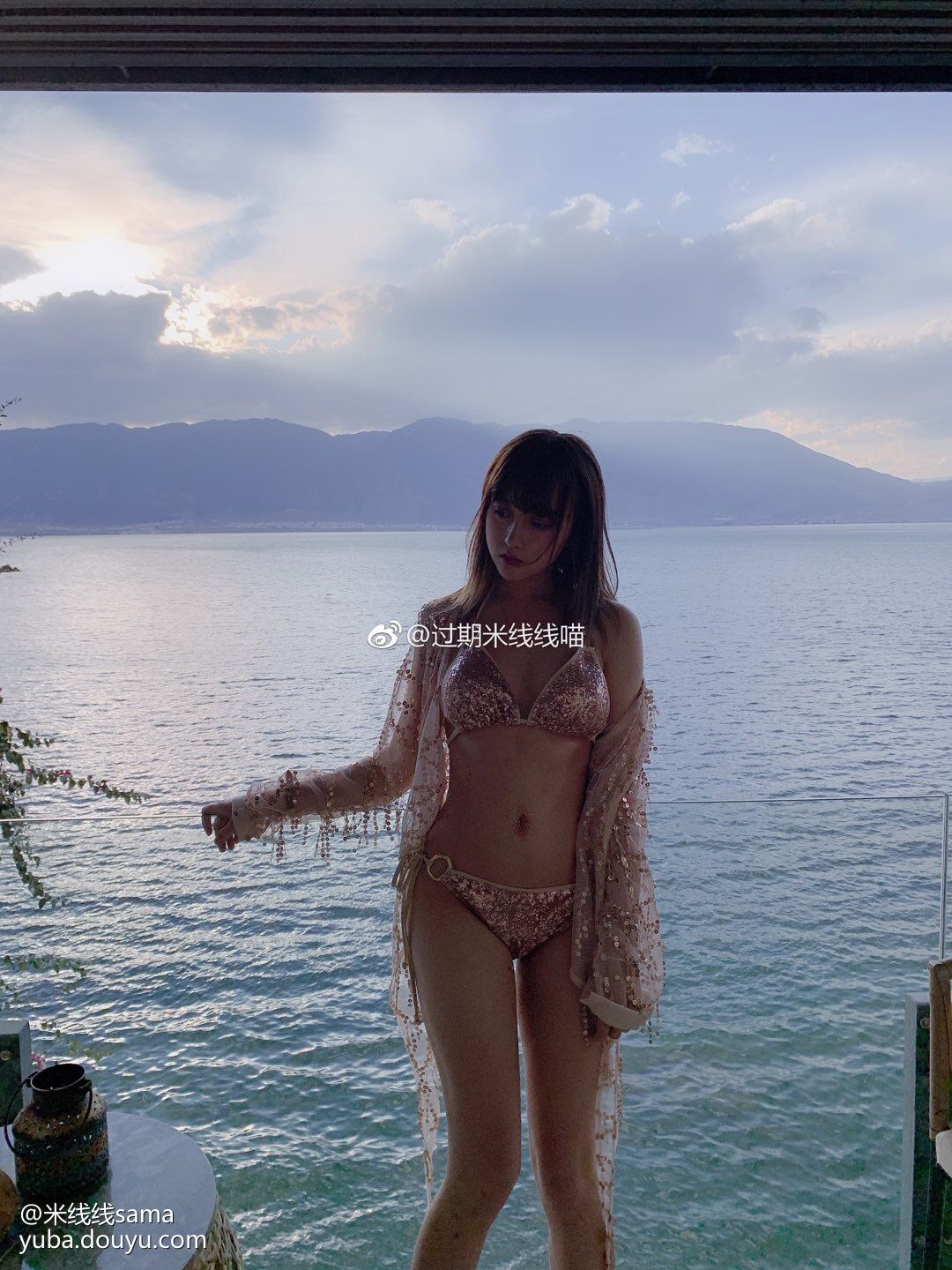 过期米线线喵 NO.039 鱼吧 [16P]