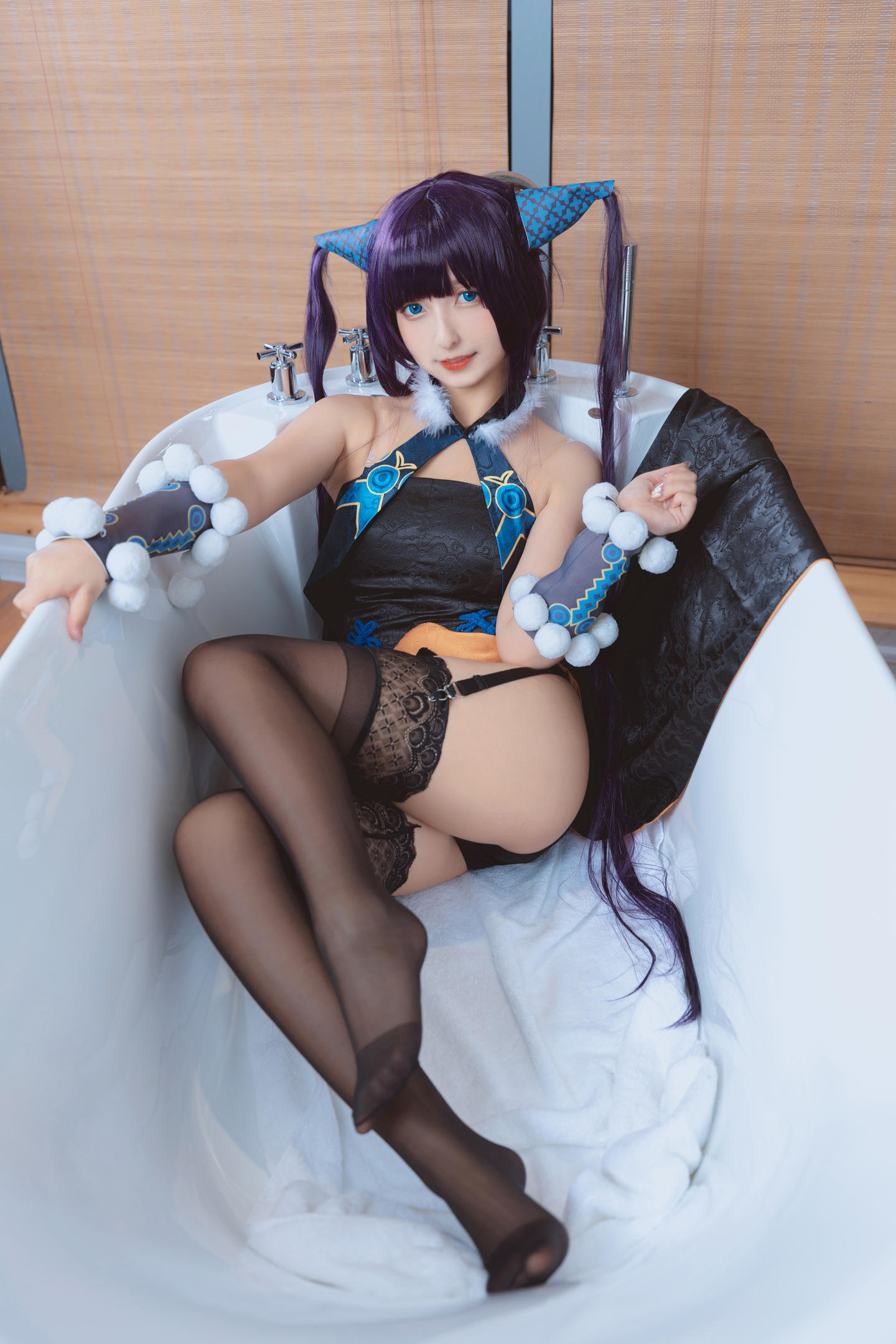 神楽坂真冬 – NO. 043 極楽の氷 3V