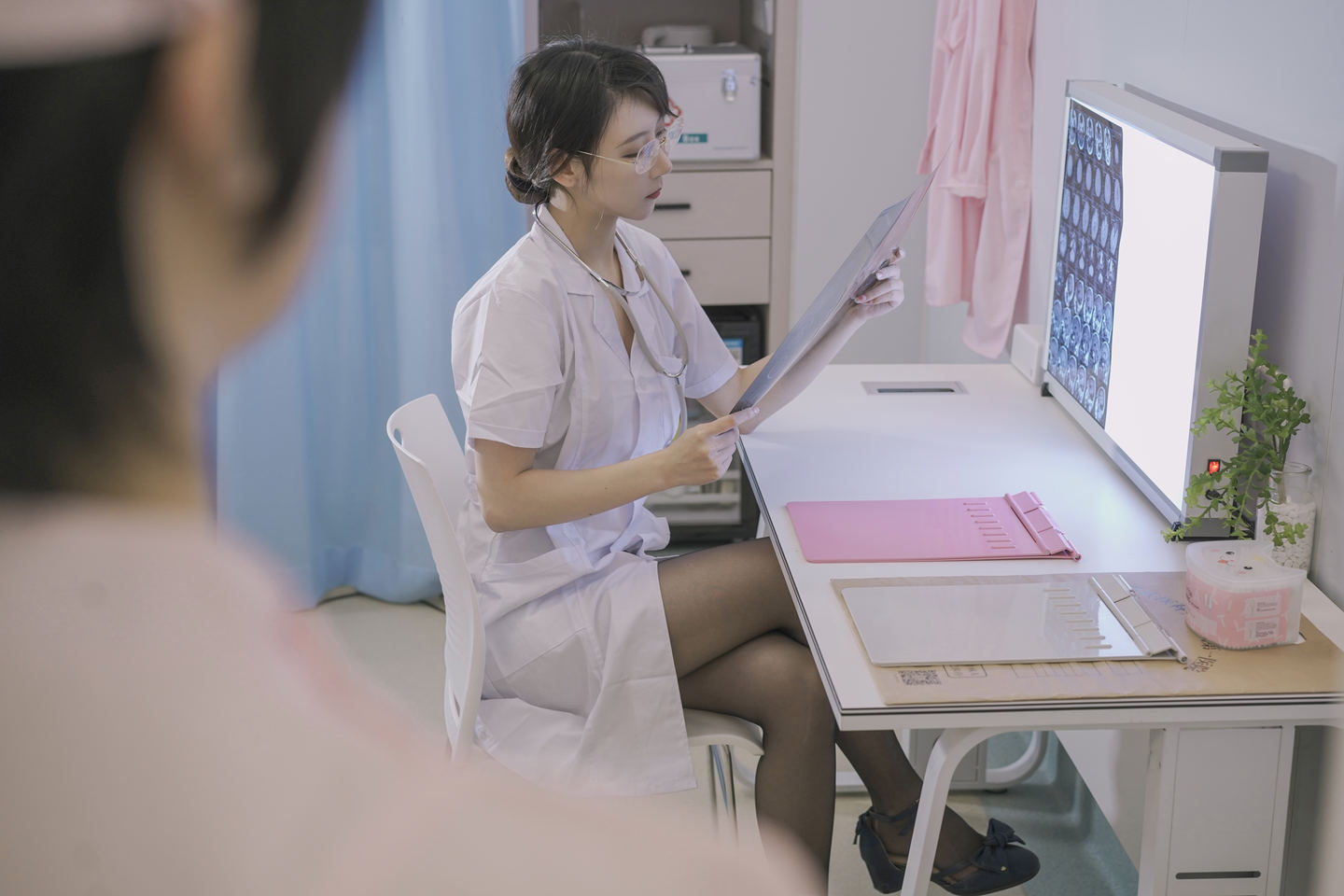 云溪溪 NO.034 &奶桃桃 N47医护 1V