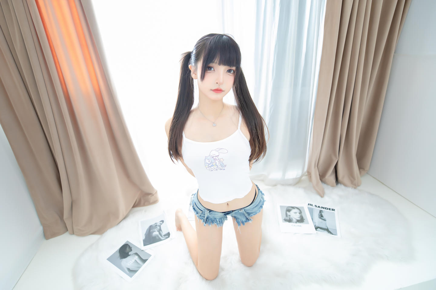 神楽坂真冬 NO.128 牛仔兔兔 [75P]